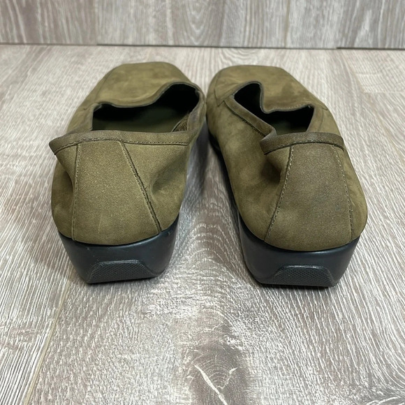 Covington Leather Suede Olive Green Slip On Loafers 9 - Picture 4 of 16